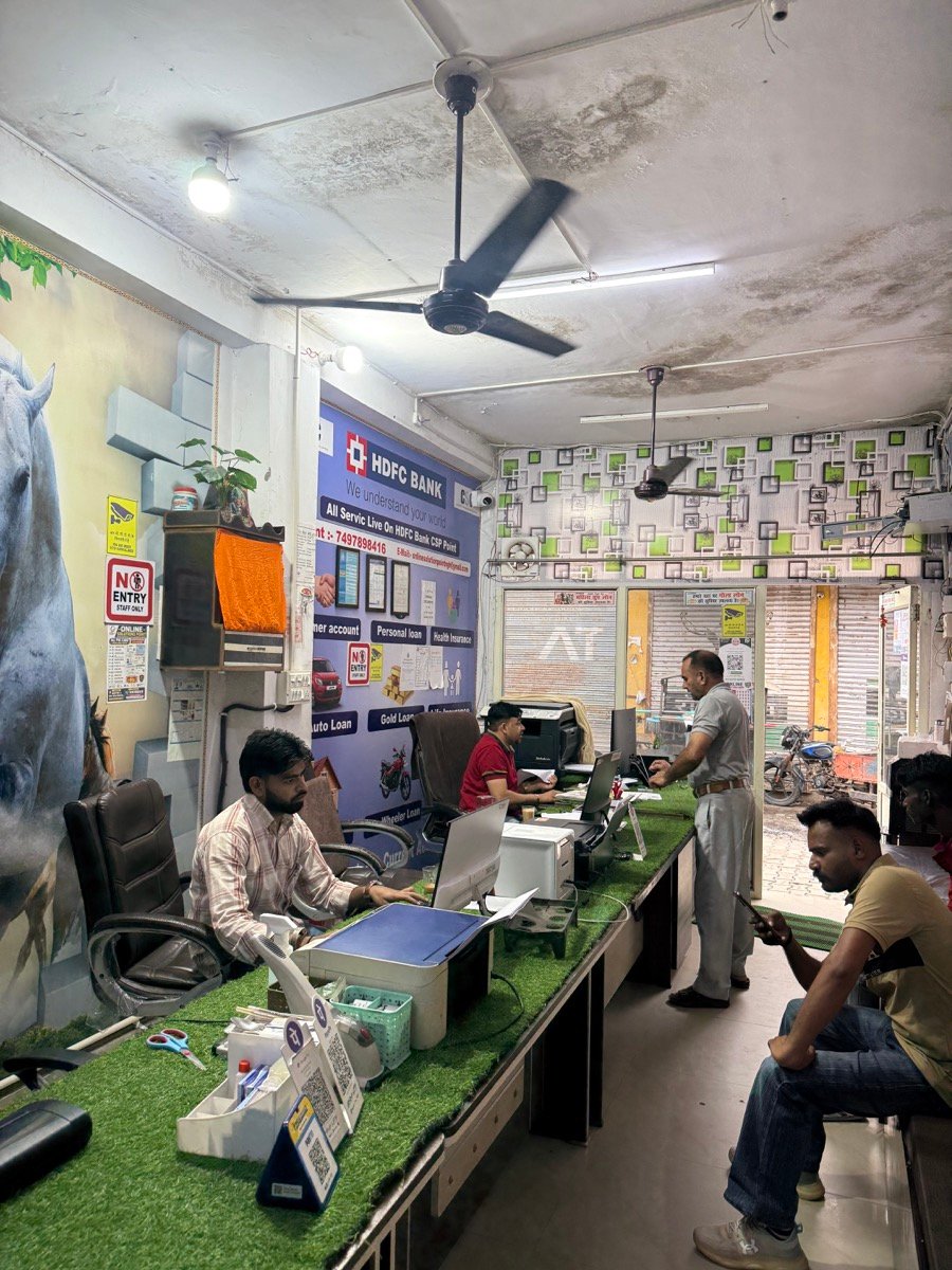 Online Solution Point team assisting customers